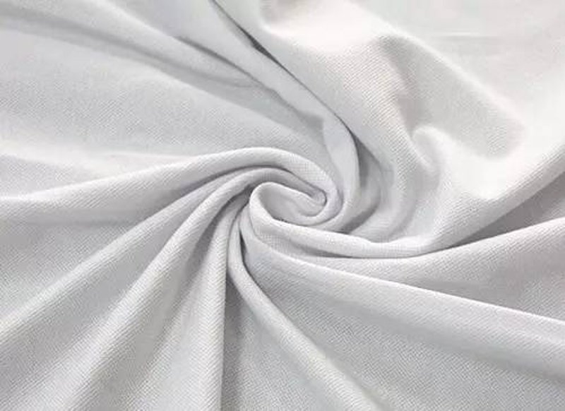 牛津布在现代服装设计中的魅力